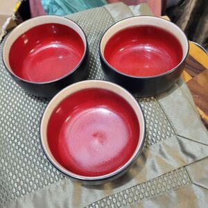 3 Gibson Elite Soup/Cereal Bowls In The Lilith Pattern With Raised Dots